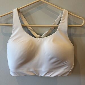 Athleta Advance Sports Bra 34D